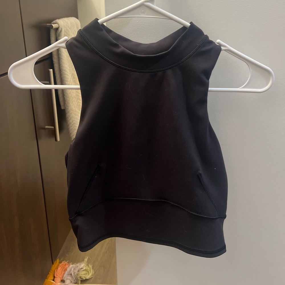 Cropped lululemon tank top